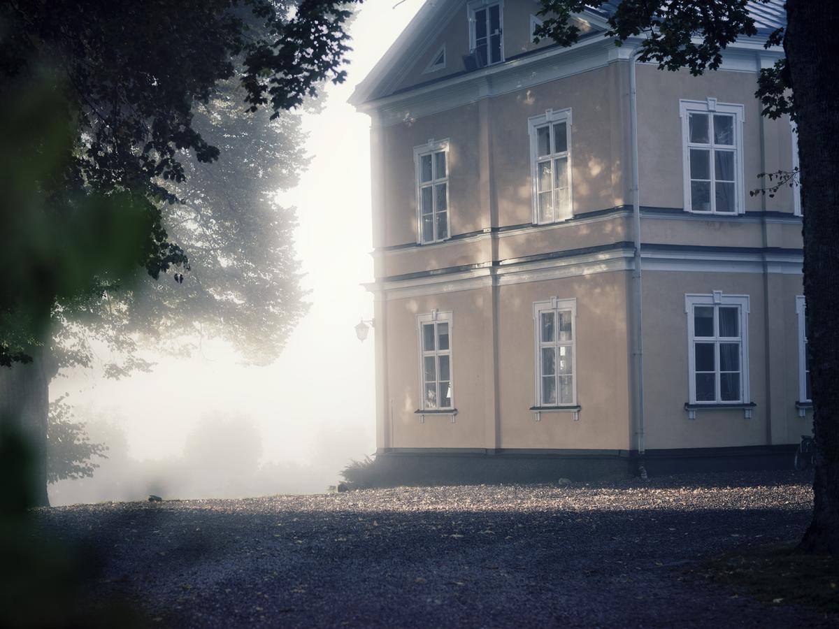 Thoresta Herrgard Bro Экстерьер фото